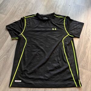 Under Armour Men's Black Tee with Yellow Accents